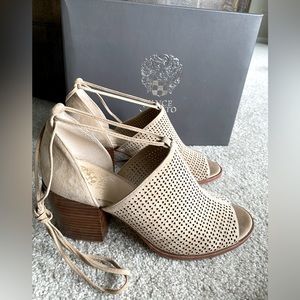 Vince Camuto Lace-up block heel